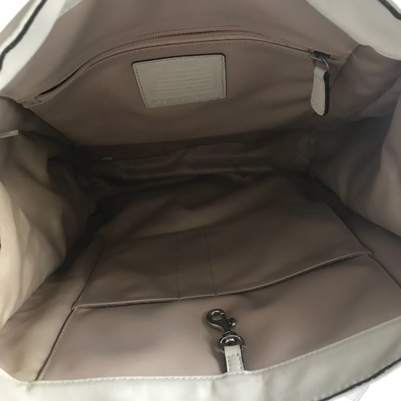 SOLD Cream-colored Coach Tote Bag - Picture 4 of 7